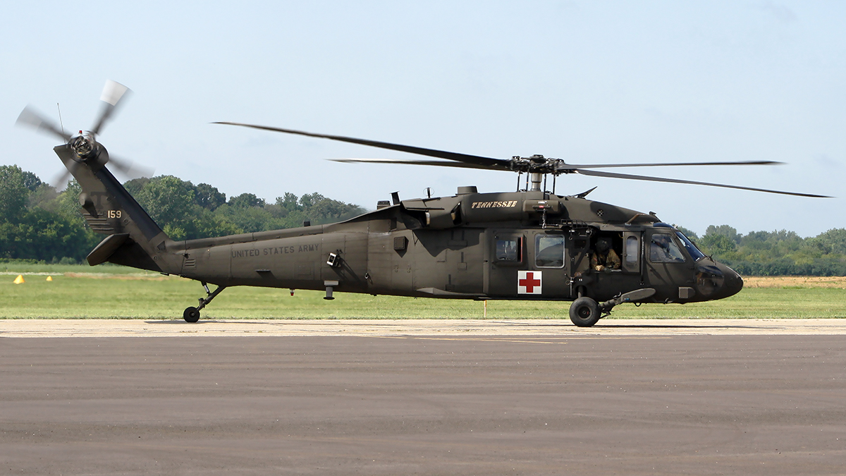 Full size: United States Army Sikorsky UH-60L Blackhawk 89-26159 at Ann Arbor Municipal Airport